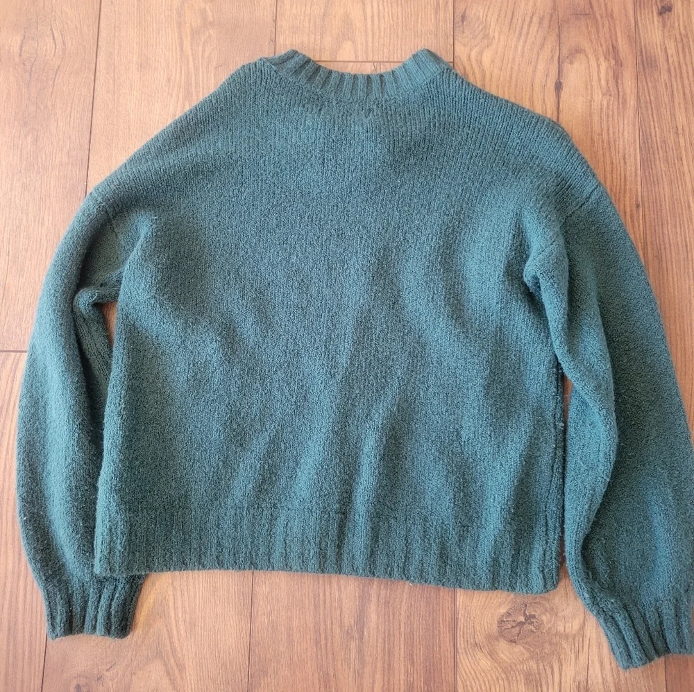 Hollister Forest green Cable Knit sweater, Size Small